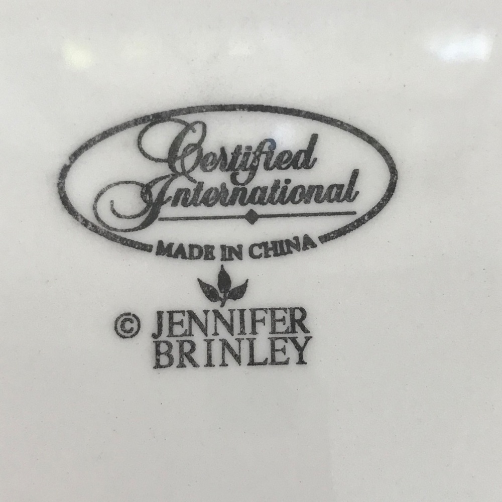Whimsical “Shoe Girl” Ceramic Plate Jennifer Brinley Certified International - Picture 13 of 14